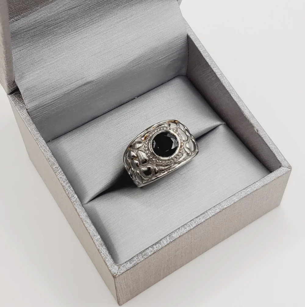 Onyx Ring
